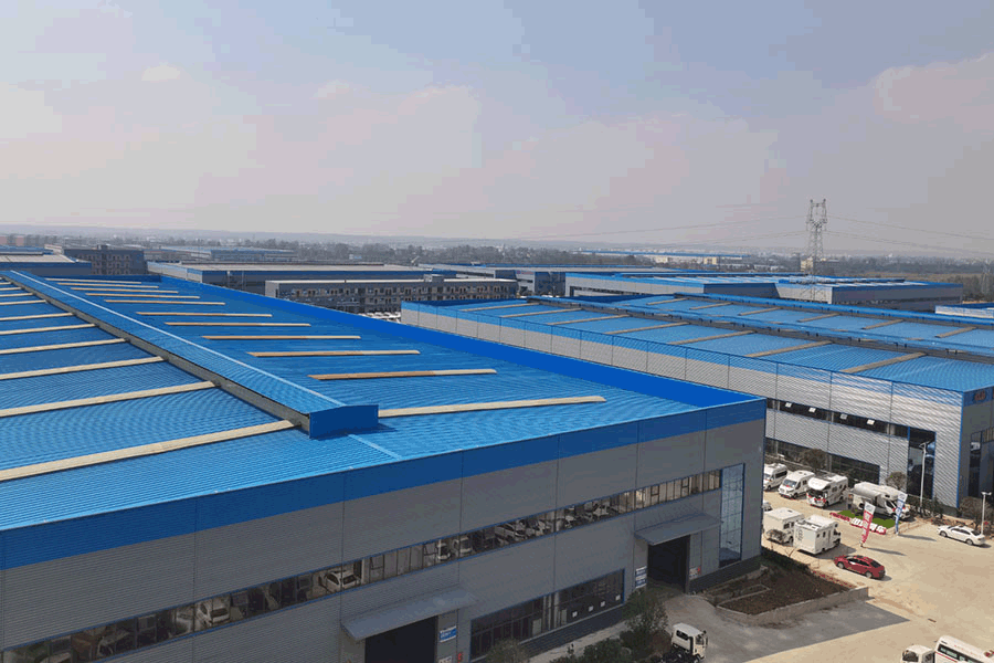 程力汽车集团车间一角