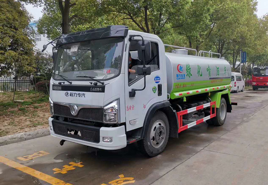 东风福瑞卡10方洒水车(国六)