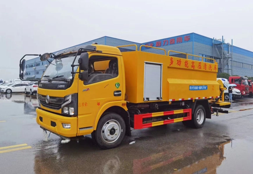 东风大多利卡管道疏通清洗车