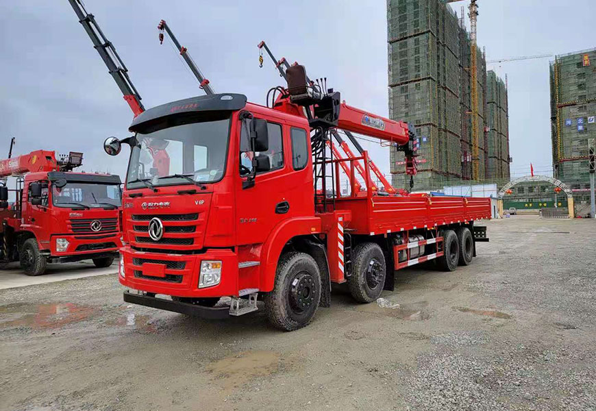 国六东风畅行D3后八轮随车吊