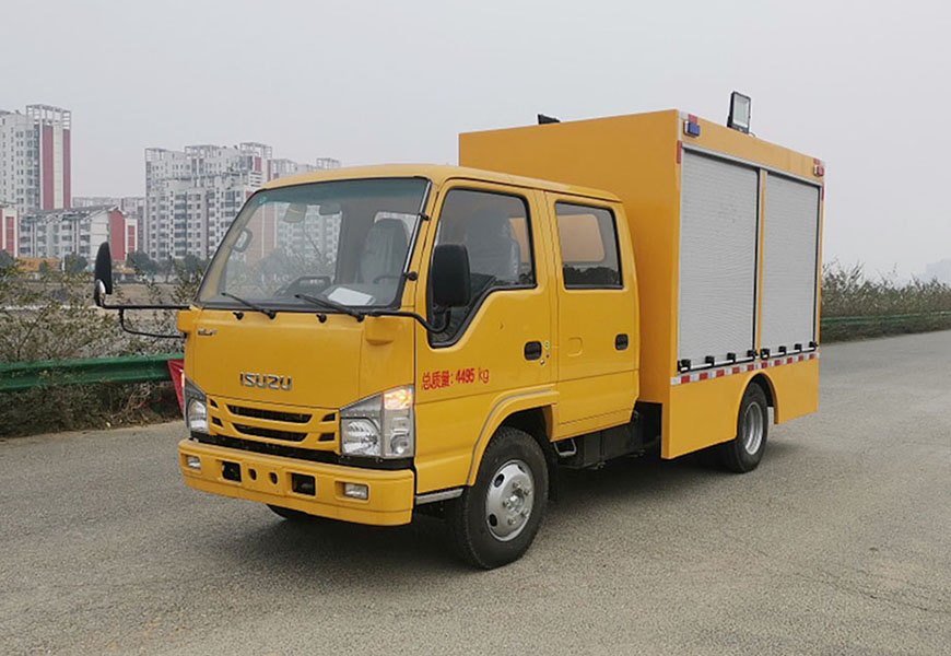 排水抢险车