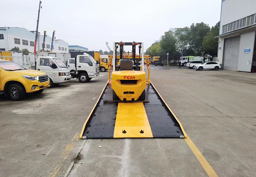 江淮骏铃V7一拖二全落地清障车